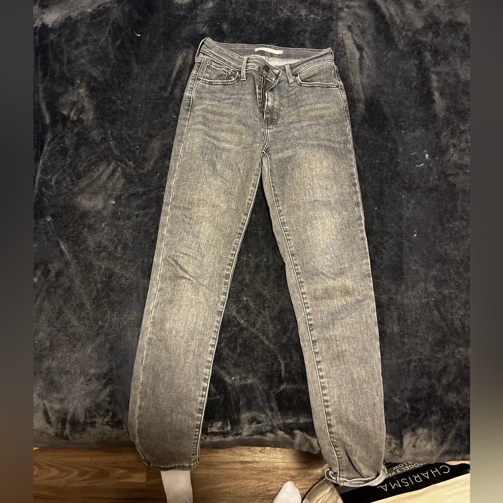 Levi’s Grey High Rise Skinny Jeans size 26
